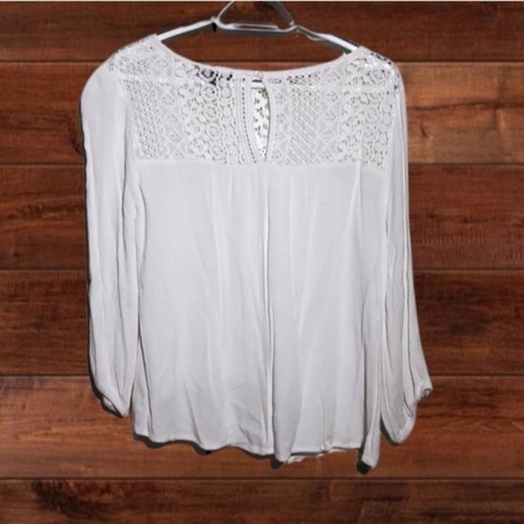 Sweetheart Boho Long Sleeve lace Top - Picture 10 of 15